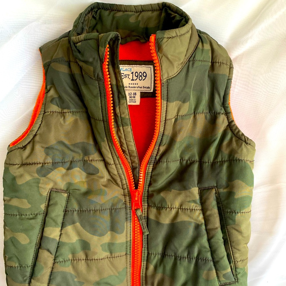 Children’s Place Camo Vest Size 12-18